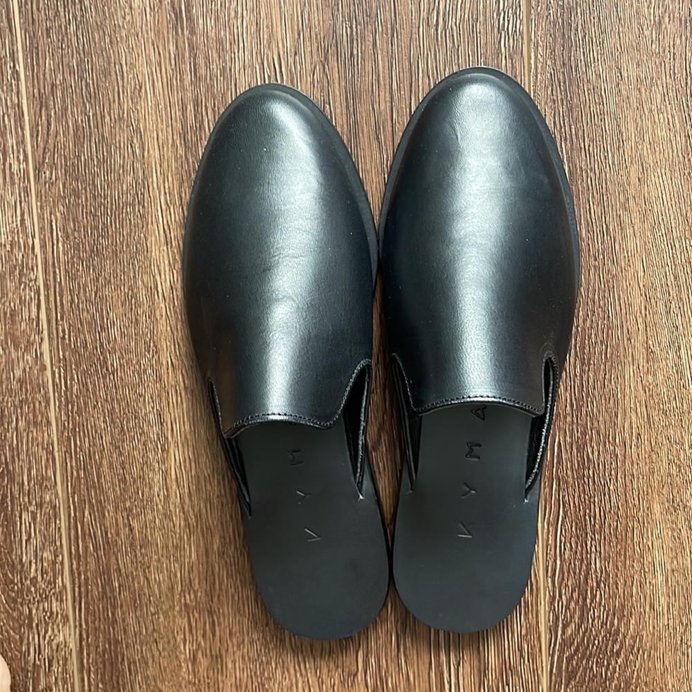 The Koroni slip on mule - Picture 3 of 10